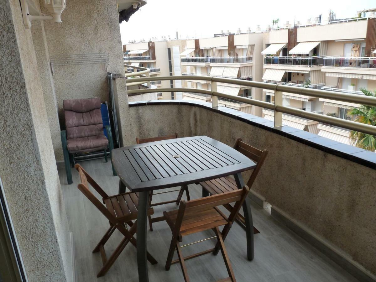 Apartamento Салоу Экстерьер фото